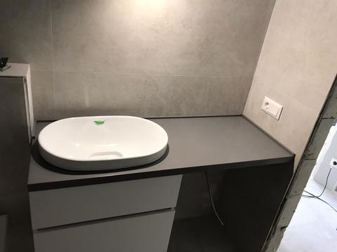 Тёмная столешница для ванной комнаты из искусственного камня Grandex P...