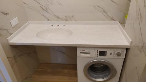 Прямая столешница с интегрированной раковиной из искусственного камня ...
