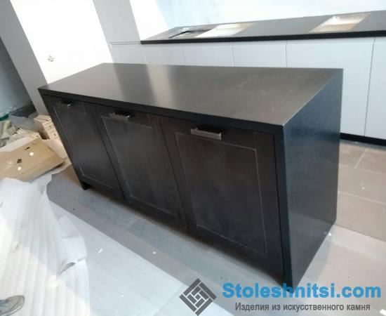Дизайнерский стол из камня LG hi-macs Дизайнерский стол из камня LG hi-macs
