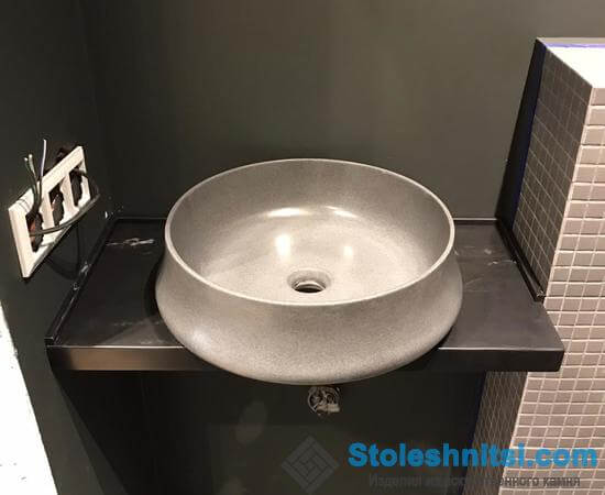 https://stoleshnitsi.com/