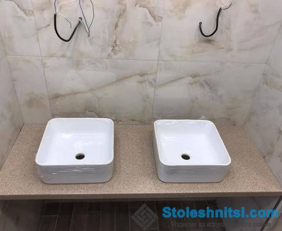 https://stoleshnitsi.com/